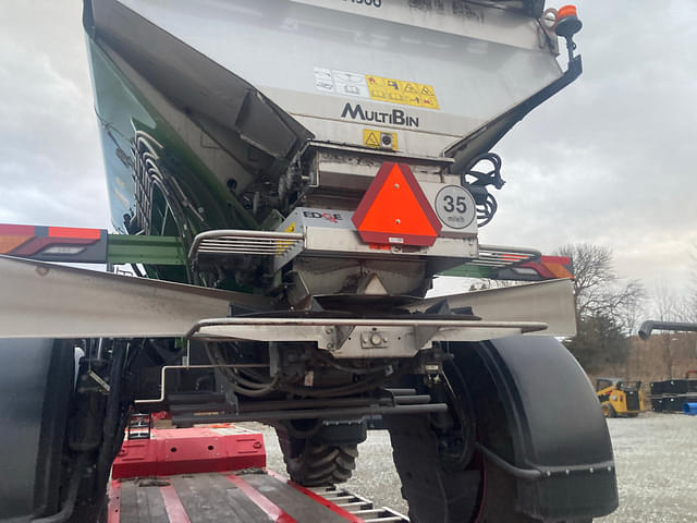 Image of Fendt RoGator 937 equipment image 4