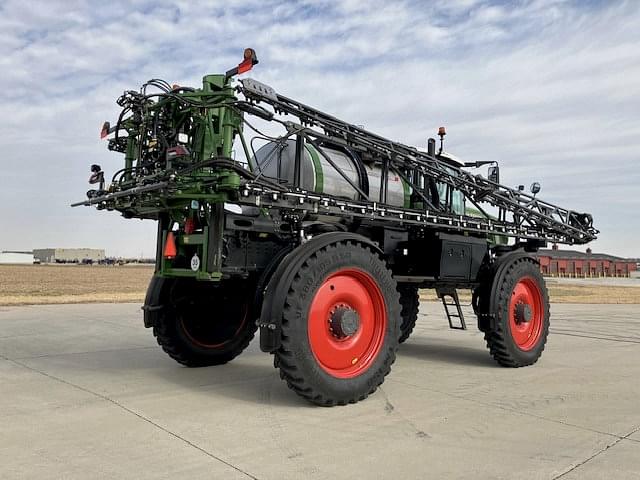 Image of Fendt RoGator 937H equipment image 2