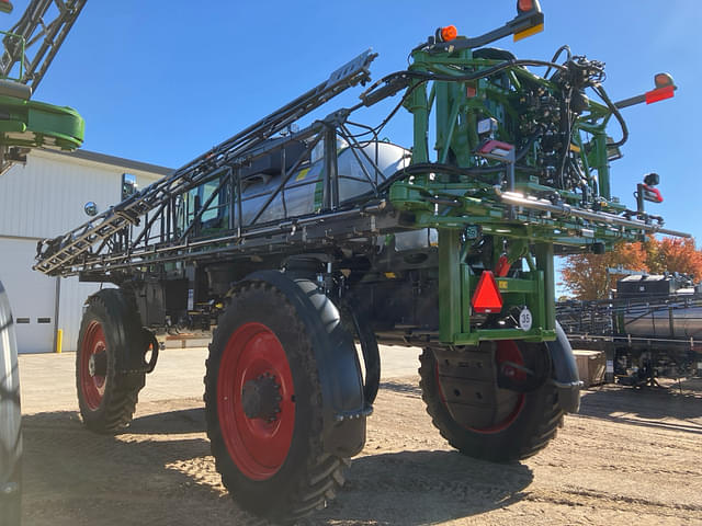 Image of Fendt RoGator 937H equipment image 2