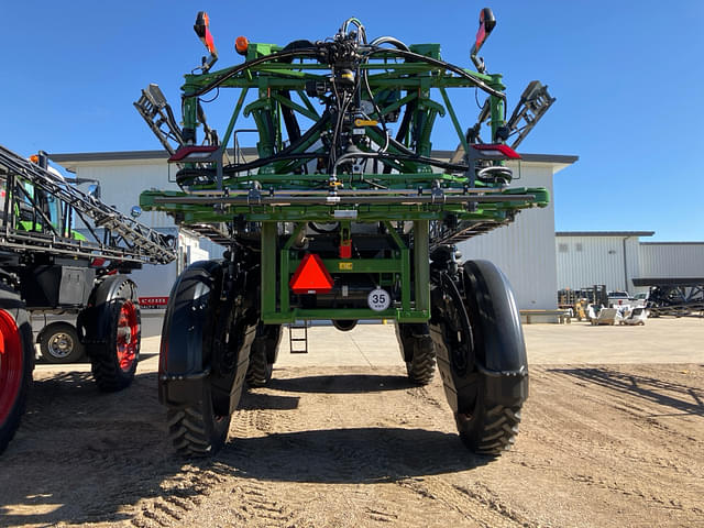 Image of Fendt RoGator 937H equipment image 3