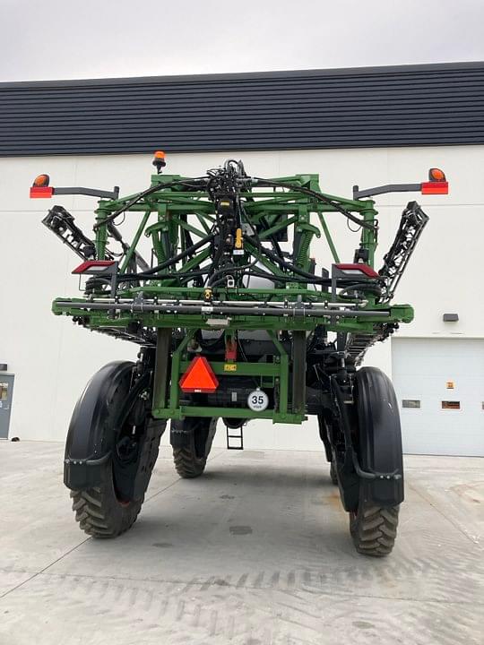 Image of Fendt RoGator 937H equipment image 3