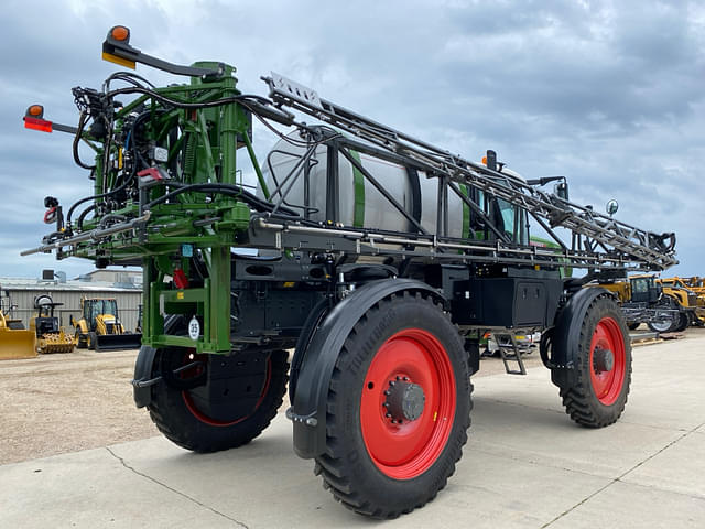 Image of Fendt RoGator 937H equipment image 4