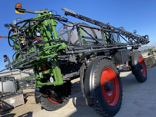 Image of Fendt RoGator 937H equipment image 2