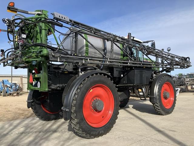 Image of Fendt RoGator 937H equipment image 4
