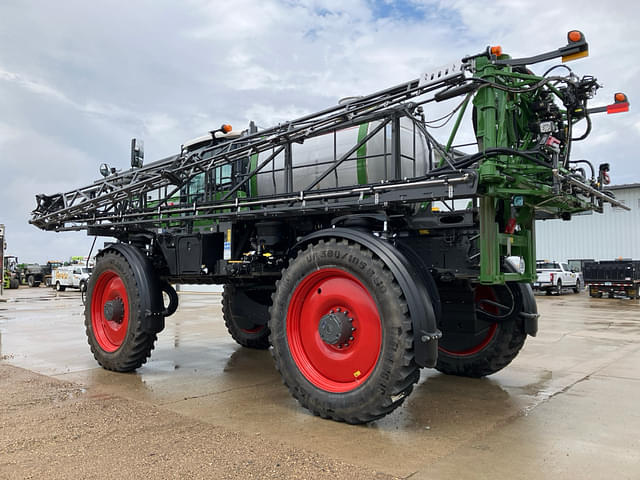 Image of Fendt RoGator 937H equipment image 1