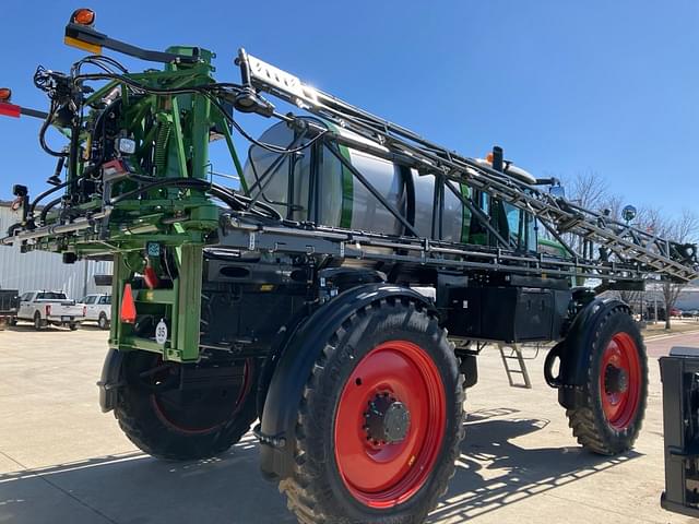 Image of Fendt RoGator 937H equipment image 3