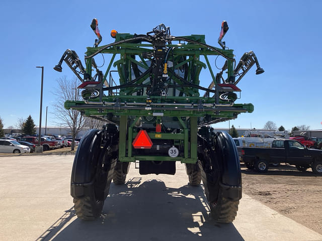 Image of Fendt RoGator 937H equipment image 4