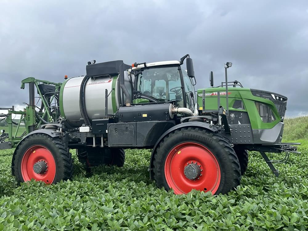 Image of Fendt RoGator 937H Primary Image