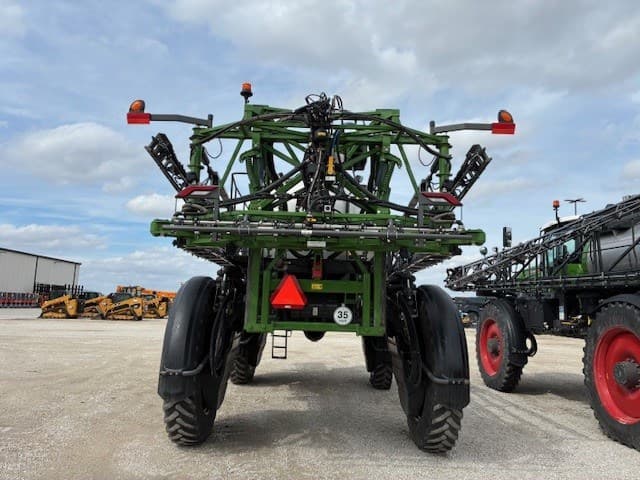 Image of Fendt RoGator 937H equipment image 3