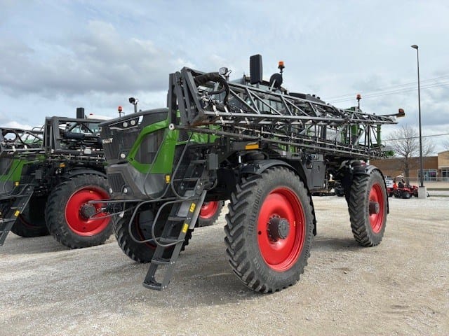 2024 Fendt RoGator 937H Equipment Image0