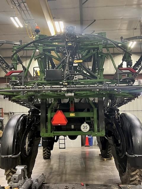 Image of Fendt RoGator 937H equipment image 3