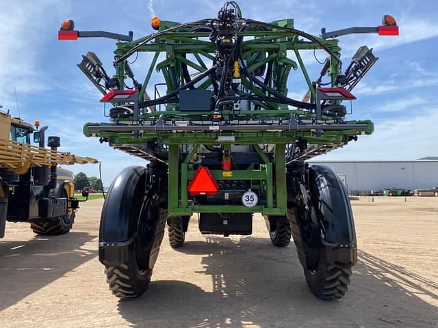 Image of Fendt RoGator 937H equipment image 2