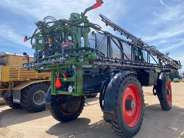 Image of Fendt RoGator 937H equipment image 3