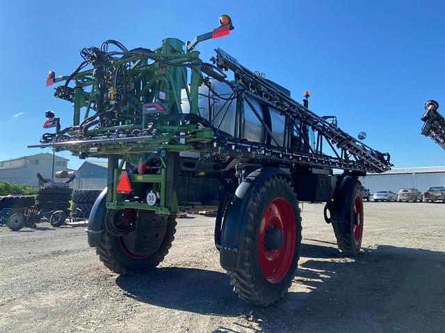 Image of Fendt RoGator 937H equipment image 3