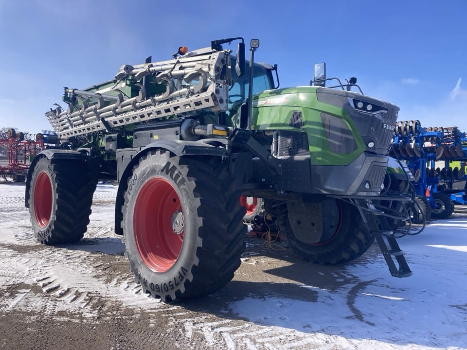 2024 Fendt RoGator 937 Equipment Image0