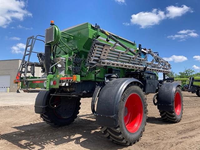 Image of Fendt RoGator 937H equipment image 3