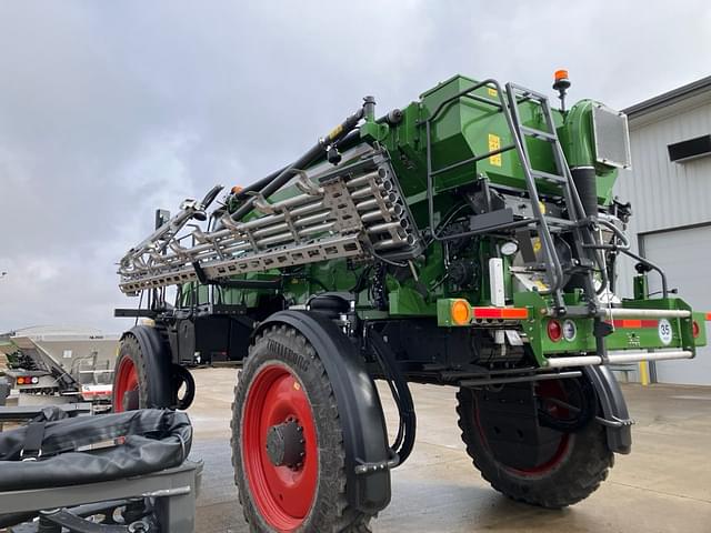 Image of Fendt RoGator 937H equipment image 1