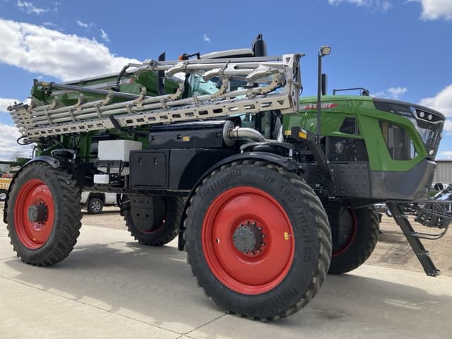 Image of Fendt RoGator 937H equipment image 4