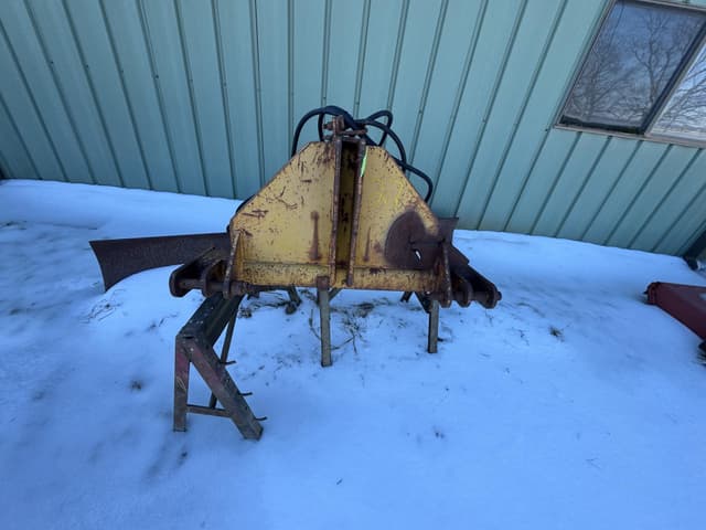 Image of Rhino 1400 equipment image 1