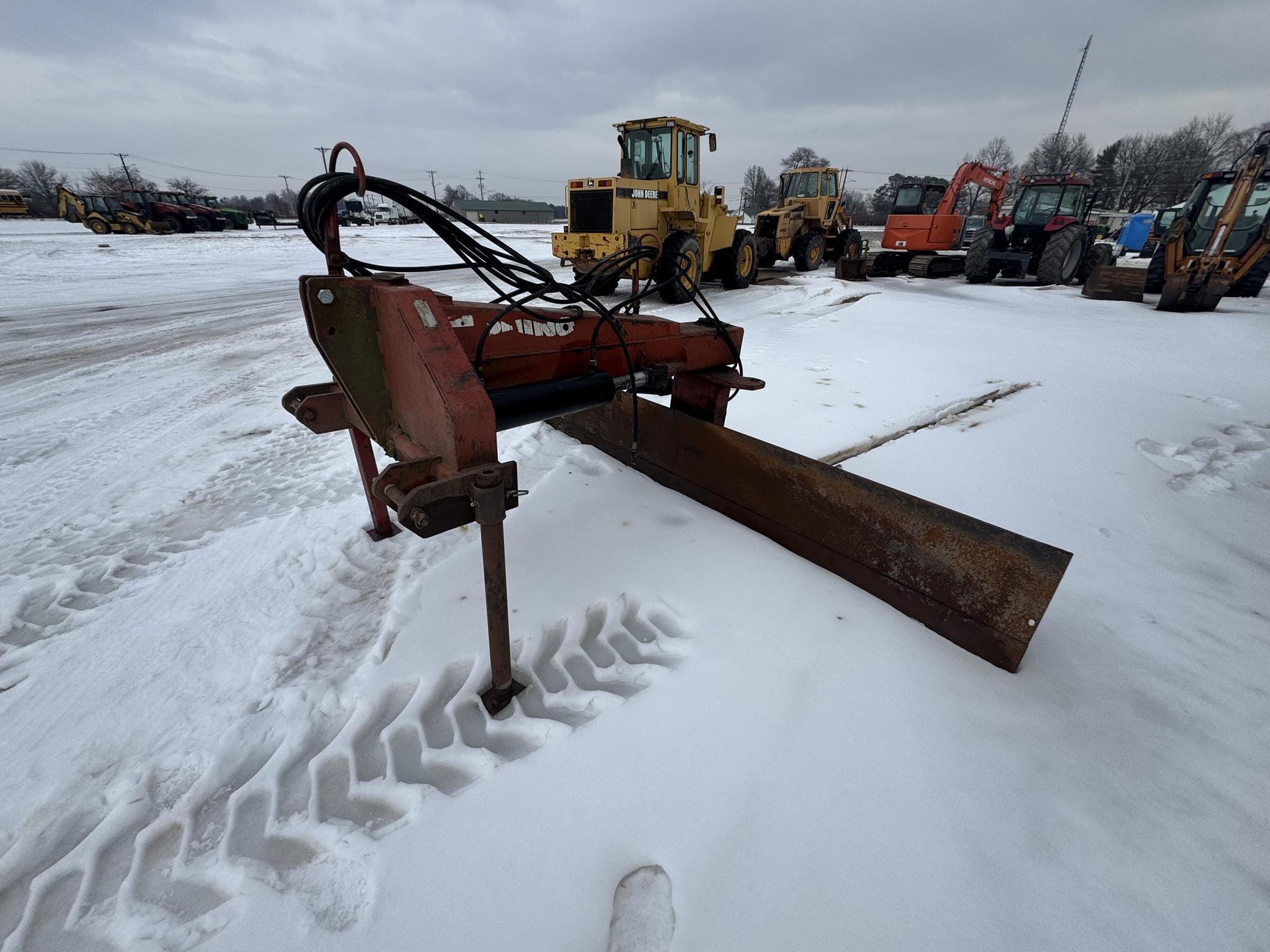 Rhino 2500 Equipment Image0