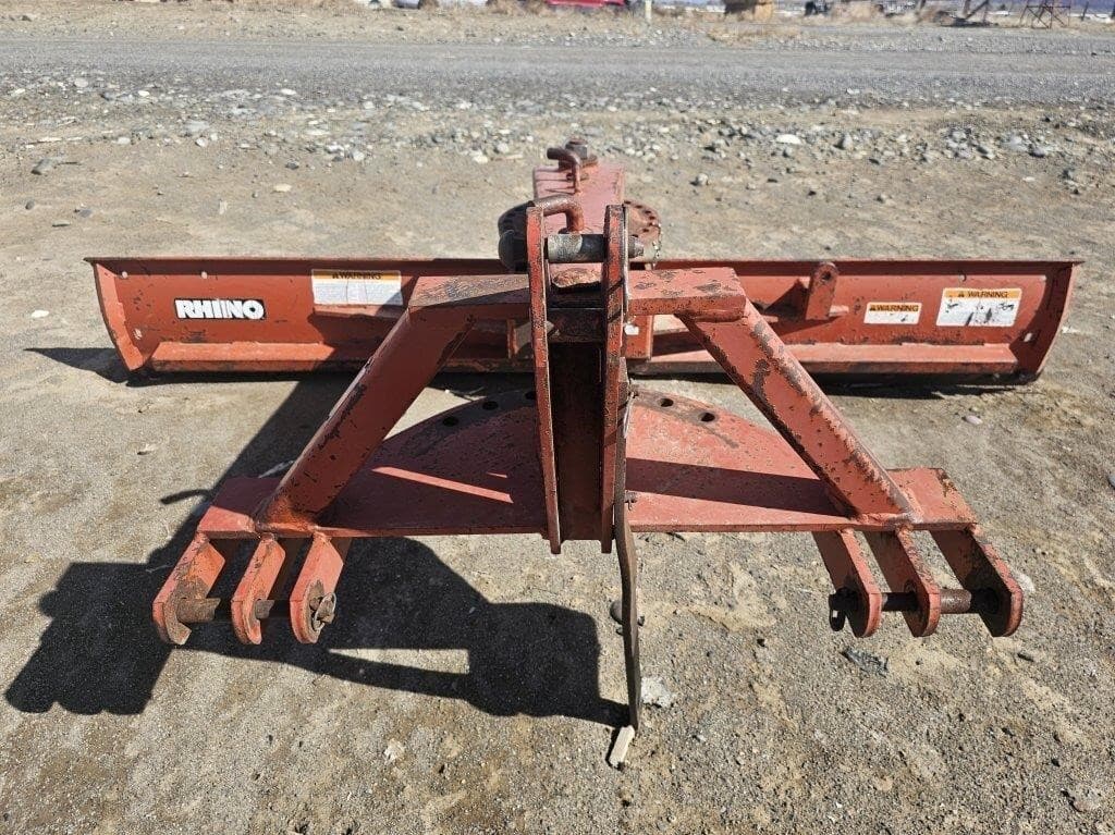 Image of Rhino 900 Image 1