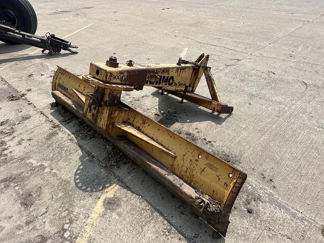 Image of Rhino 900 equipment image 2