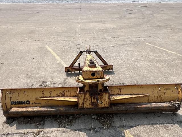 Image of Rhino 900 equipment image 3