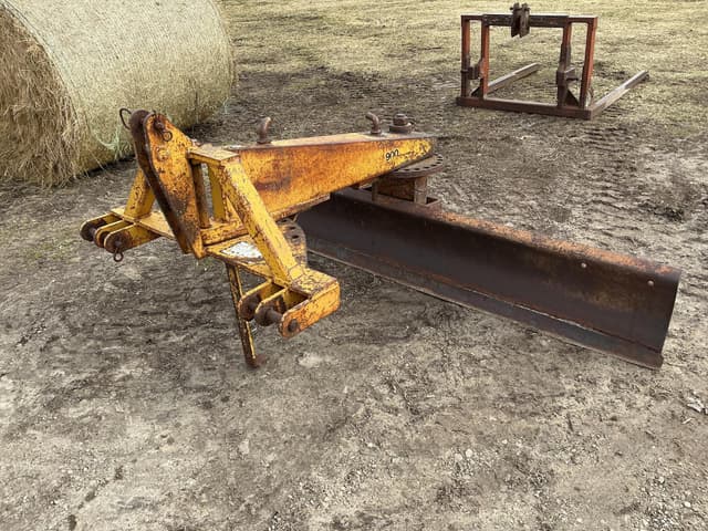 Image of Rhino 900 equipment image 1