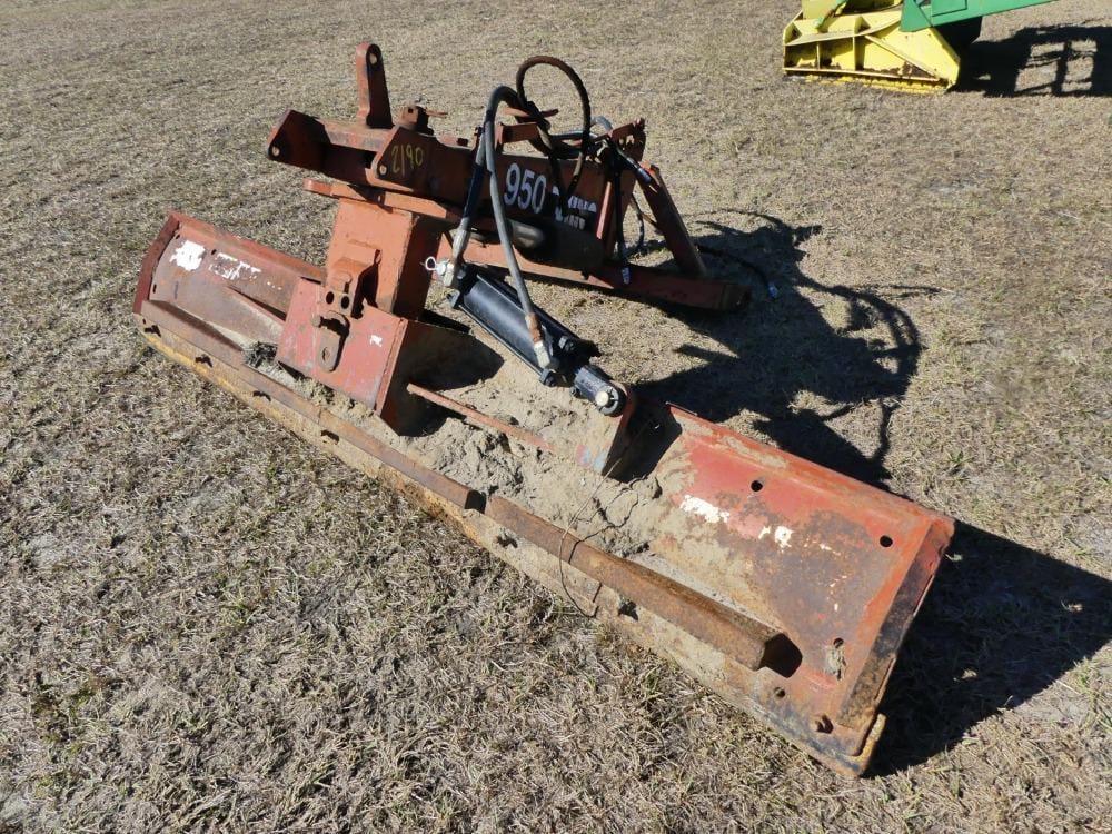 Main image Rhino 950