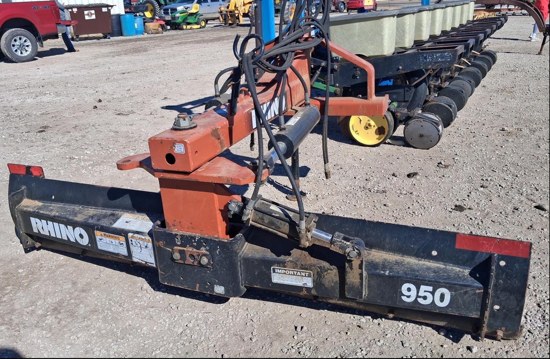 Rhino 950 Equipment Image0