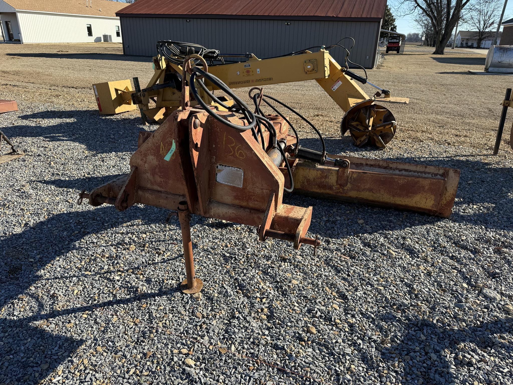 Rhino 1500 Equipment Image0