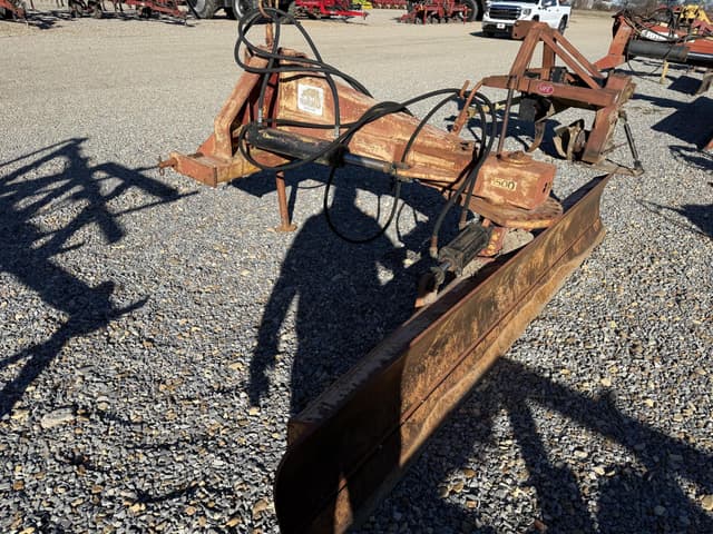 Image of Rhino 1500 equipment image 2