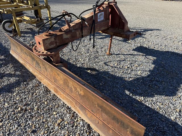 Image of Rhino 1500 equipment image 3