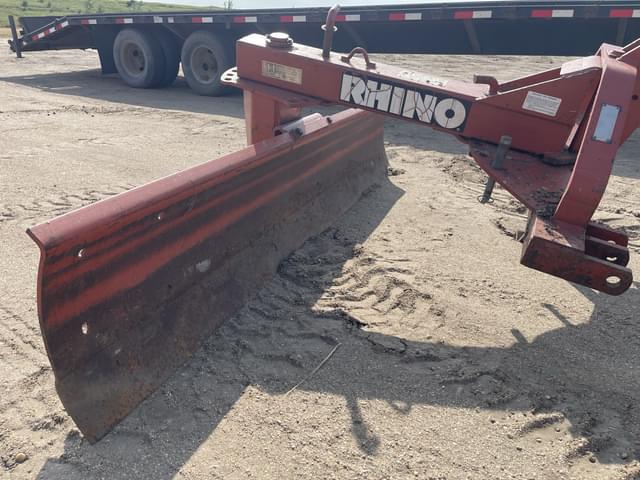 Image of Rhino R800 equipment image 1