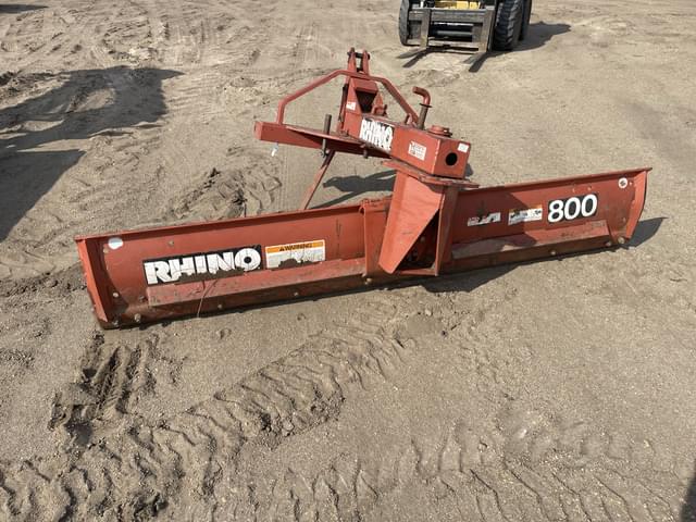 Image of Rhino R800 equipment image 3
