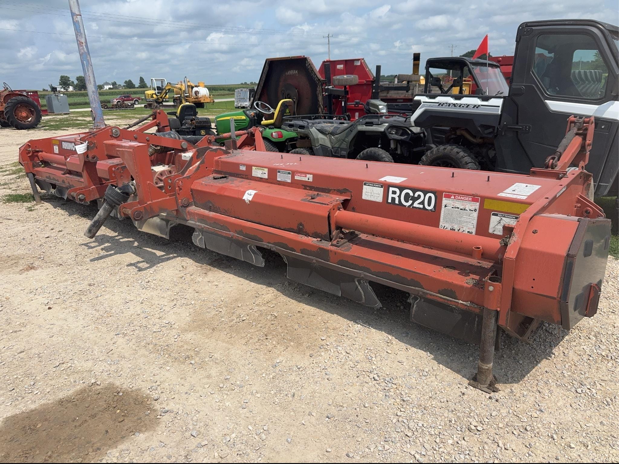 Rhino RC20 Equipment Image0