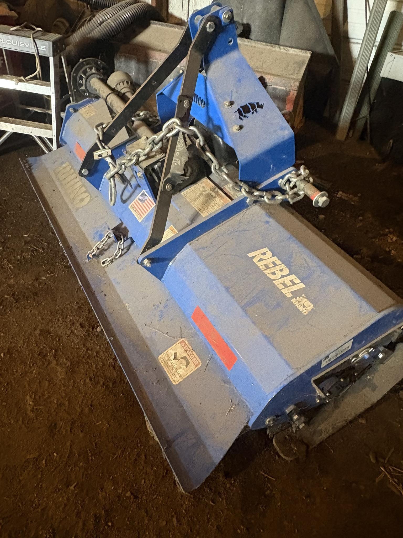 Rhino Rebel 72 Equipment Image0