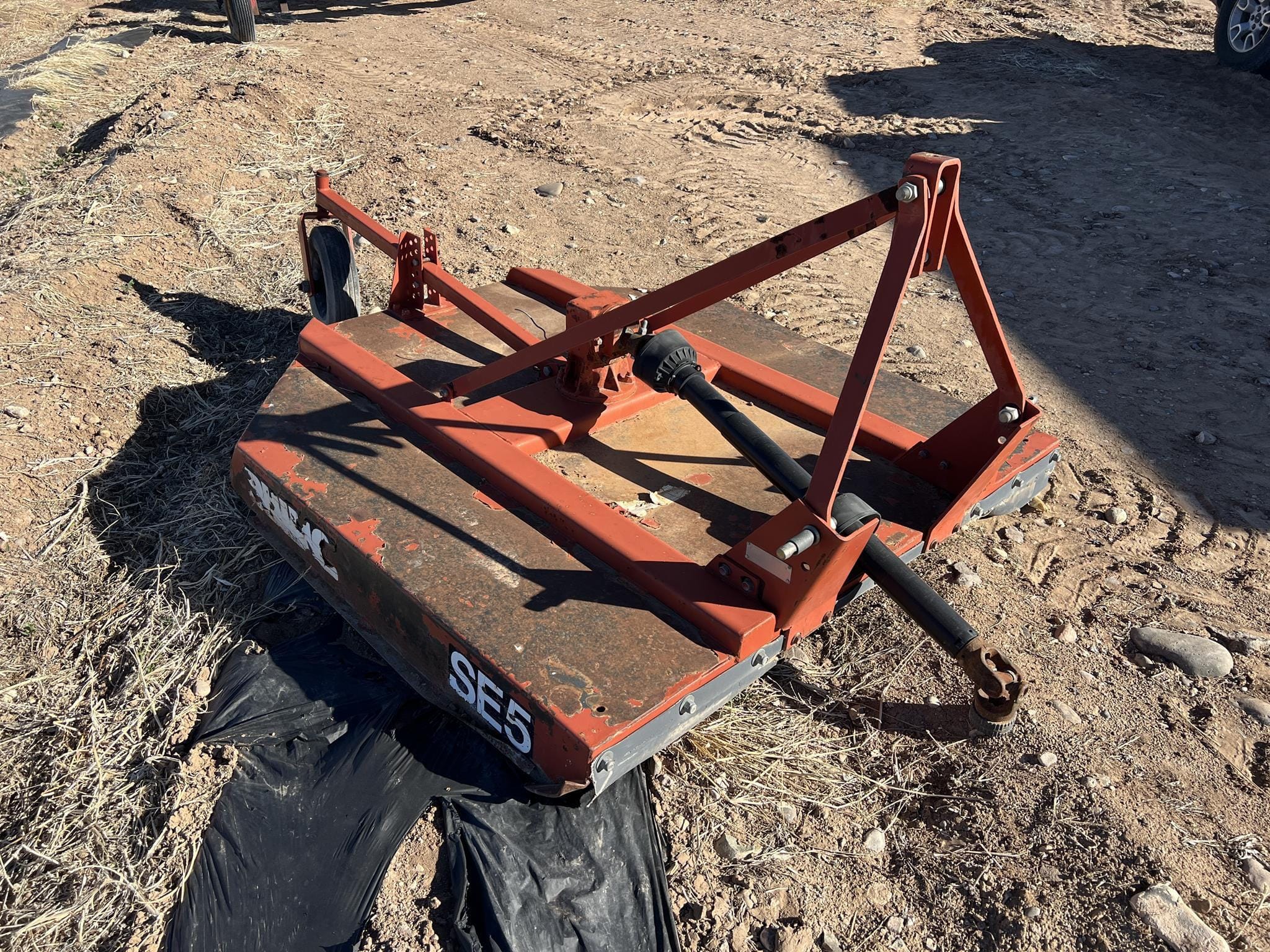 Rhino SE5 Equipment Image0