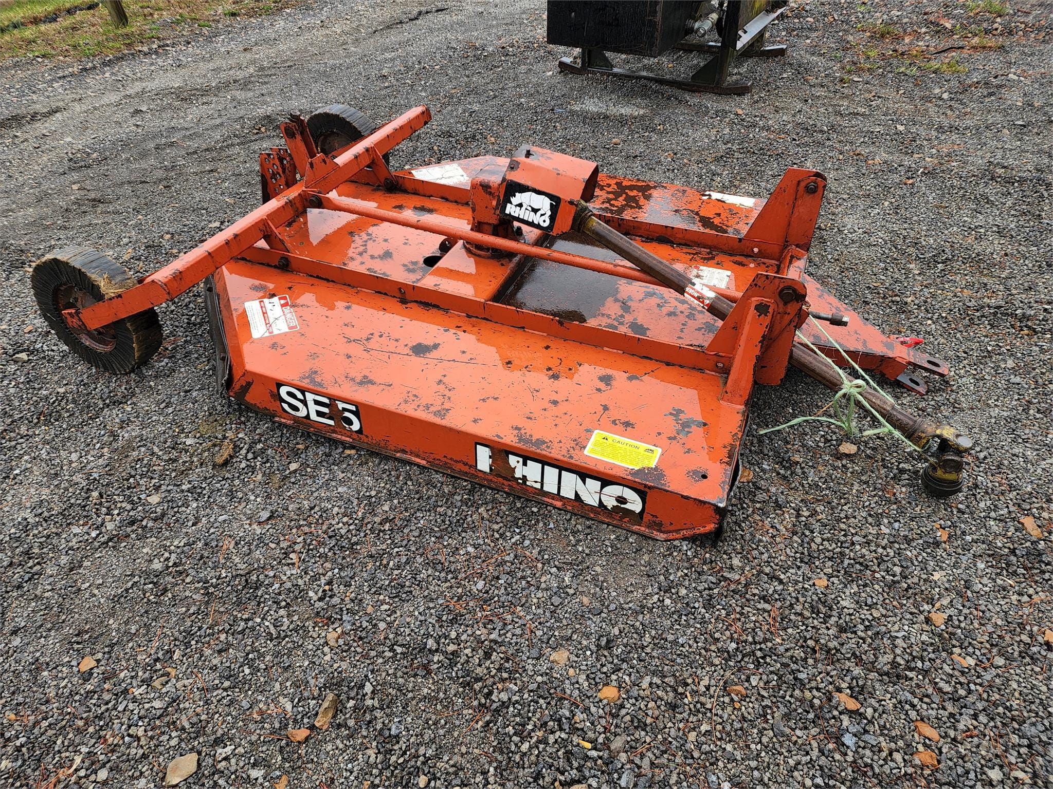 Rhino SE5 Equipment Image0