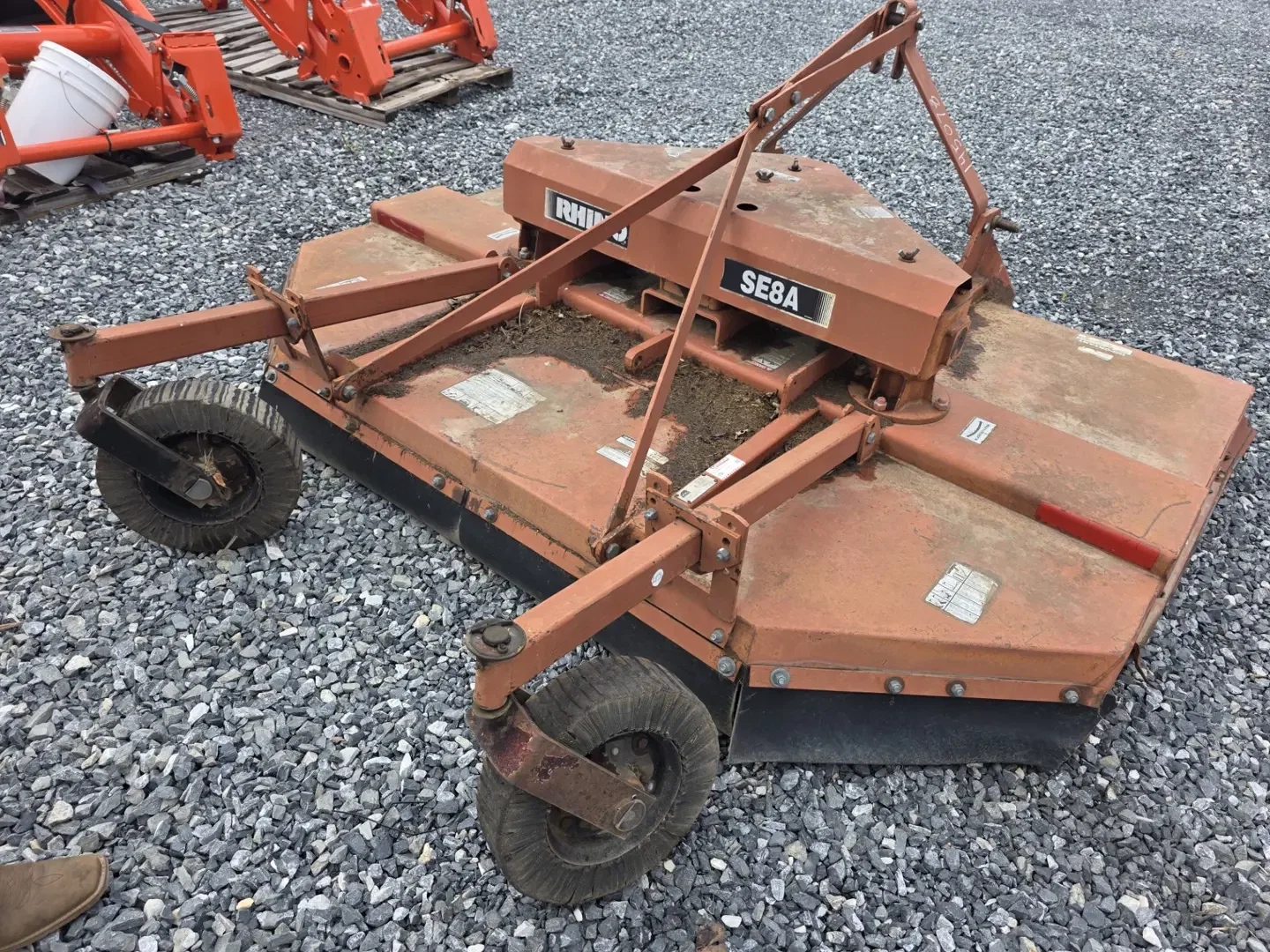 Rhino SE8A Equipment Image0