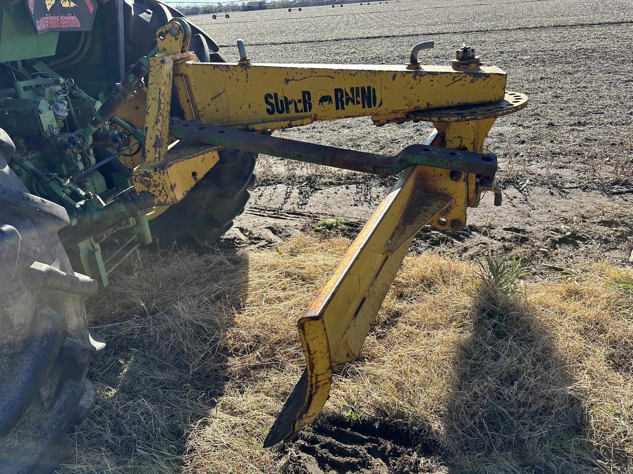 Main image Rhino SR8