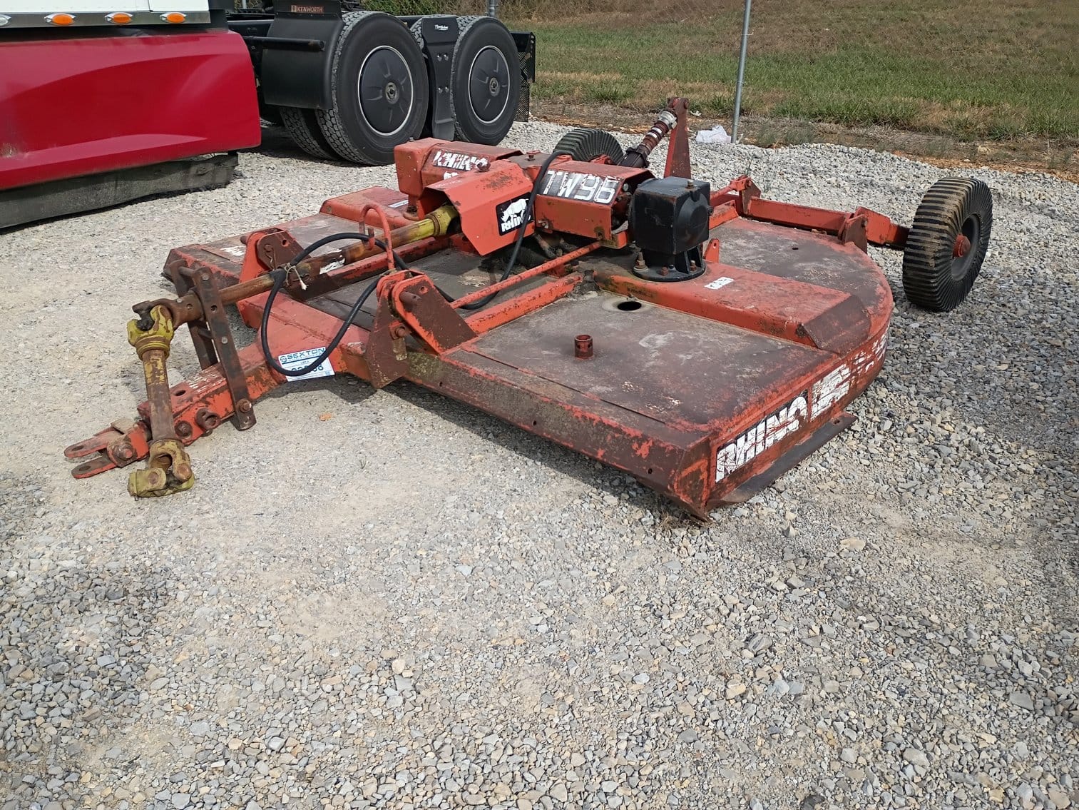 Rhino TW96 Equipment Image0