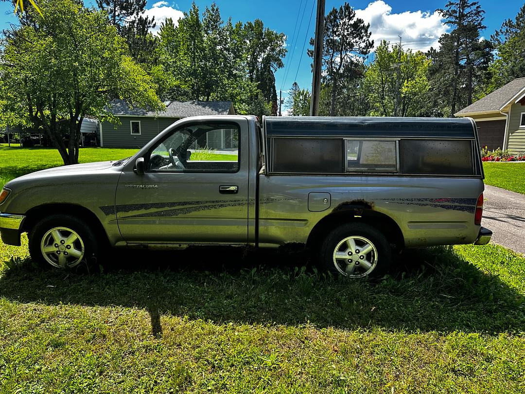 Image of Toyota Tacoma Primary image