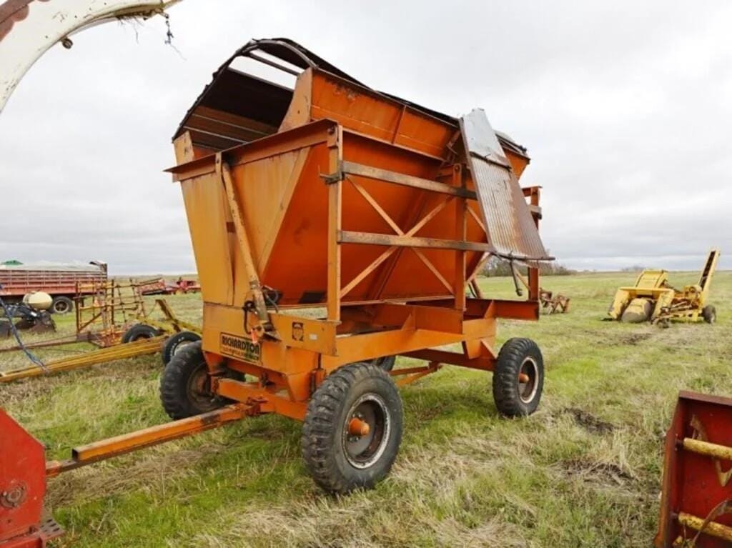 Richardton 1200 Equipment Image0