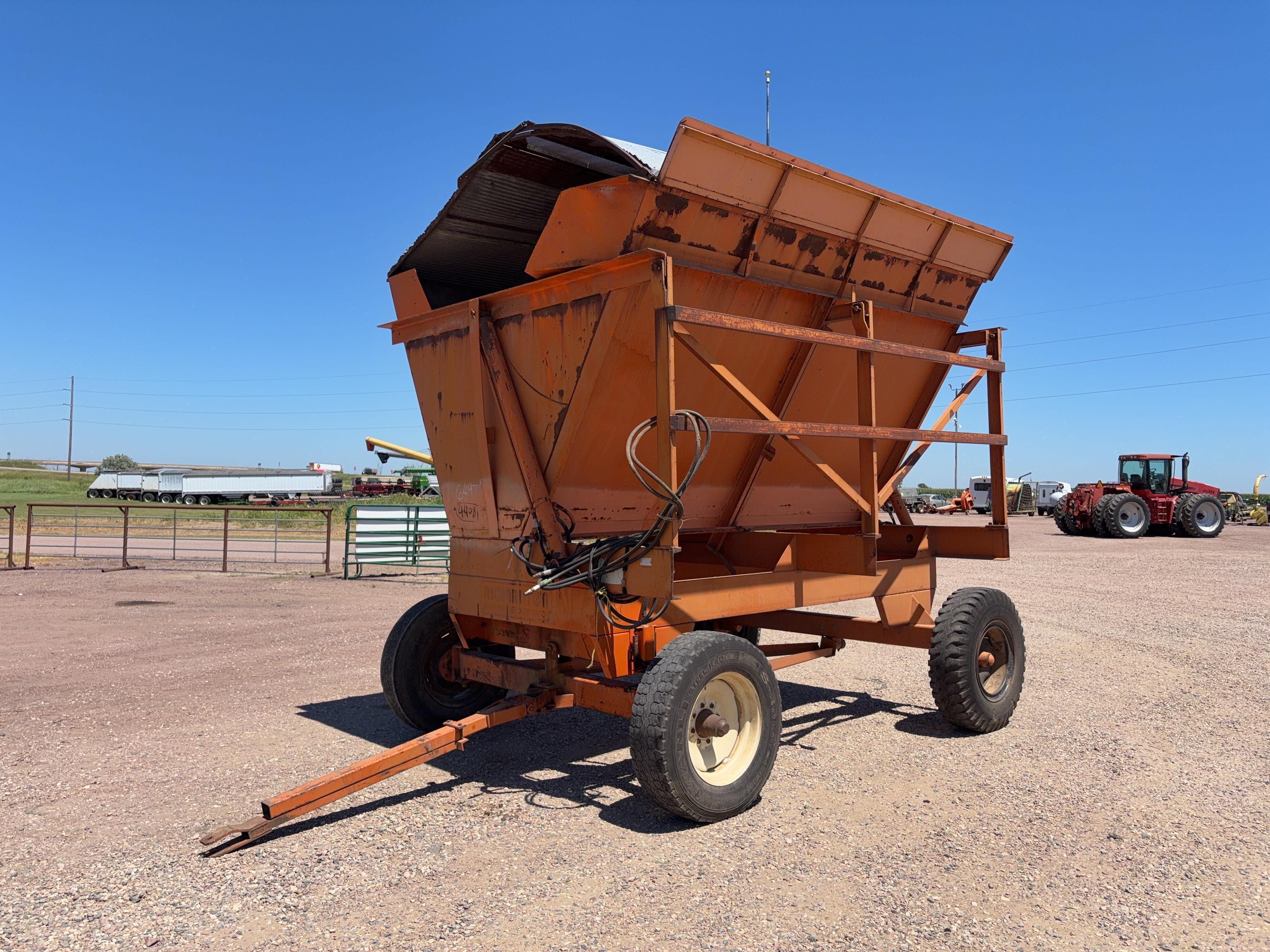 Richardton 1200 Equipment Image0