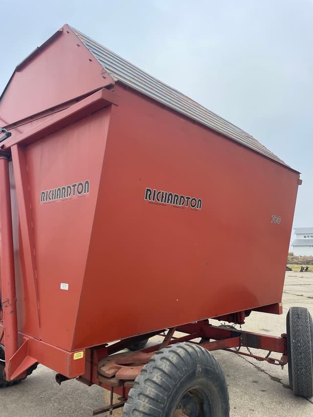 Image of Richardton 700 equipment image 4