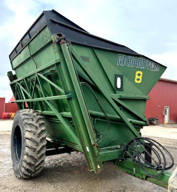 Main image Richardton 960