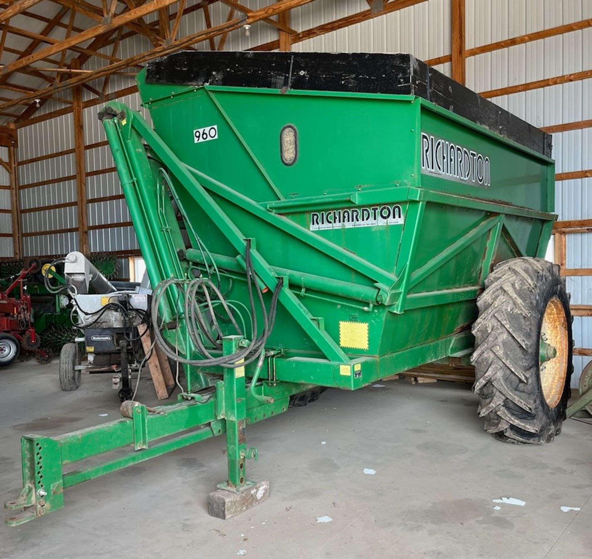 Main image Richardton 960