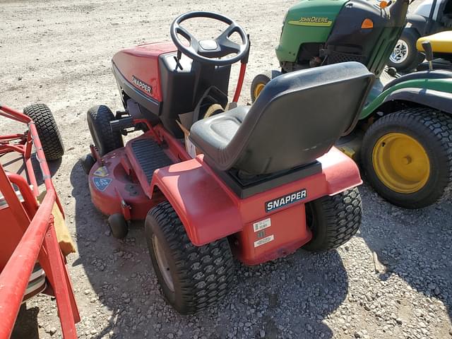 Image of Snapper LE1642H equipment image 3