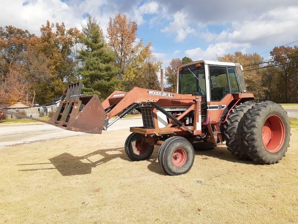 Main image International Harvester 1086